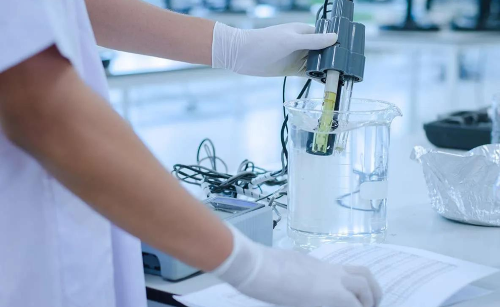 How Municipal Water Reports Compare to Home Testing